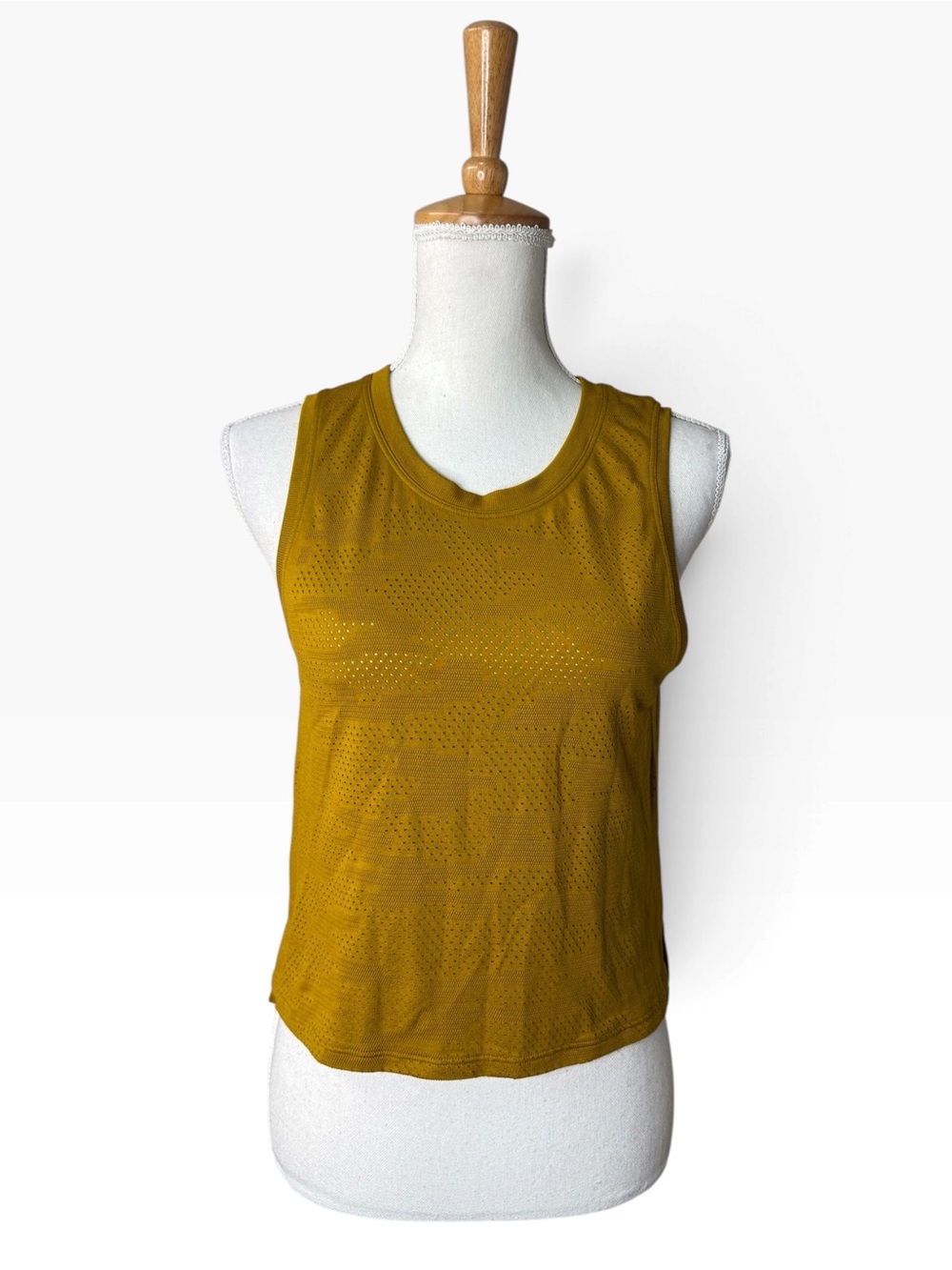 lululemon Train to Be Tank Dot Camo Gold Spice Mesh Size 6